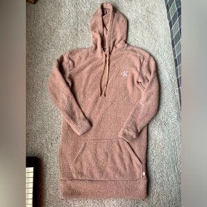 🎇🎆3for$9 Calvin Klein womens’s hooded sweaterdress/sleepwear- tan
